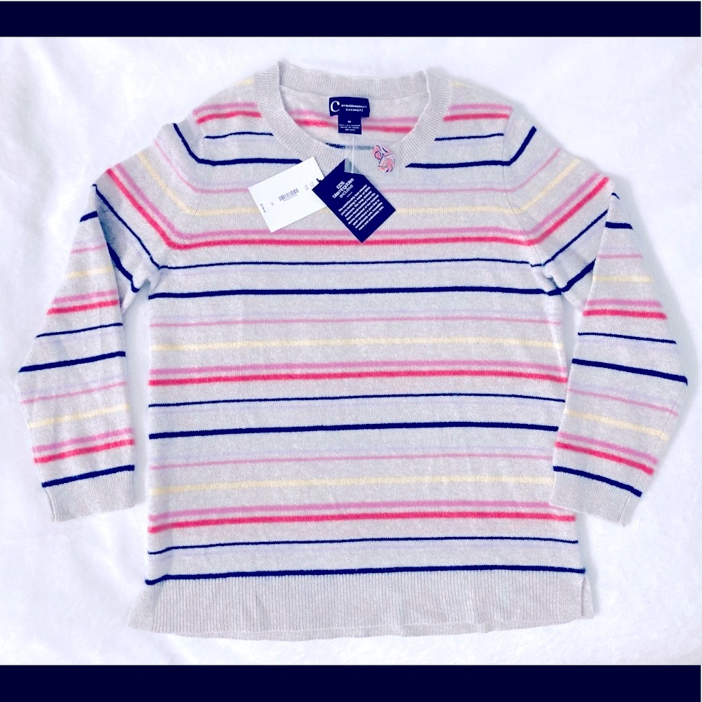 NWT Bloomingdale’s cashmere knit sweater